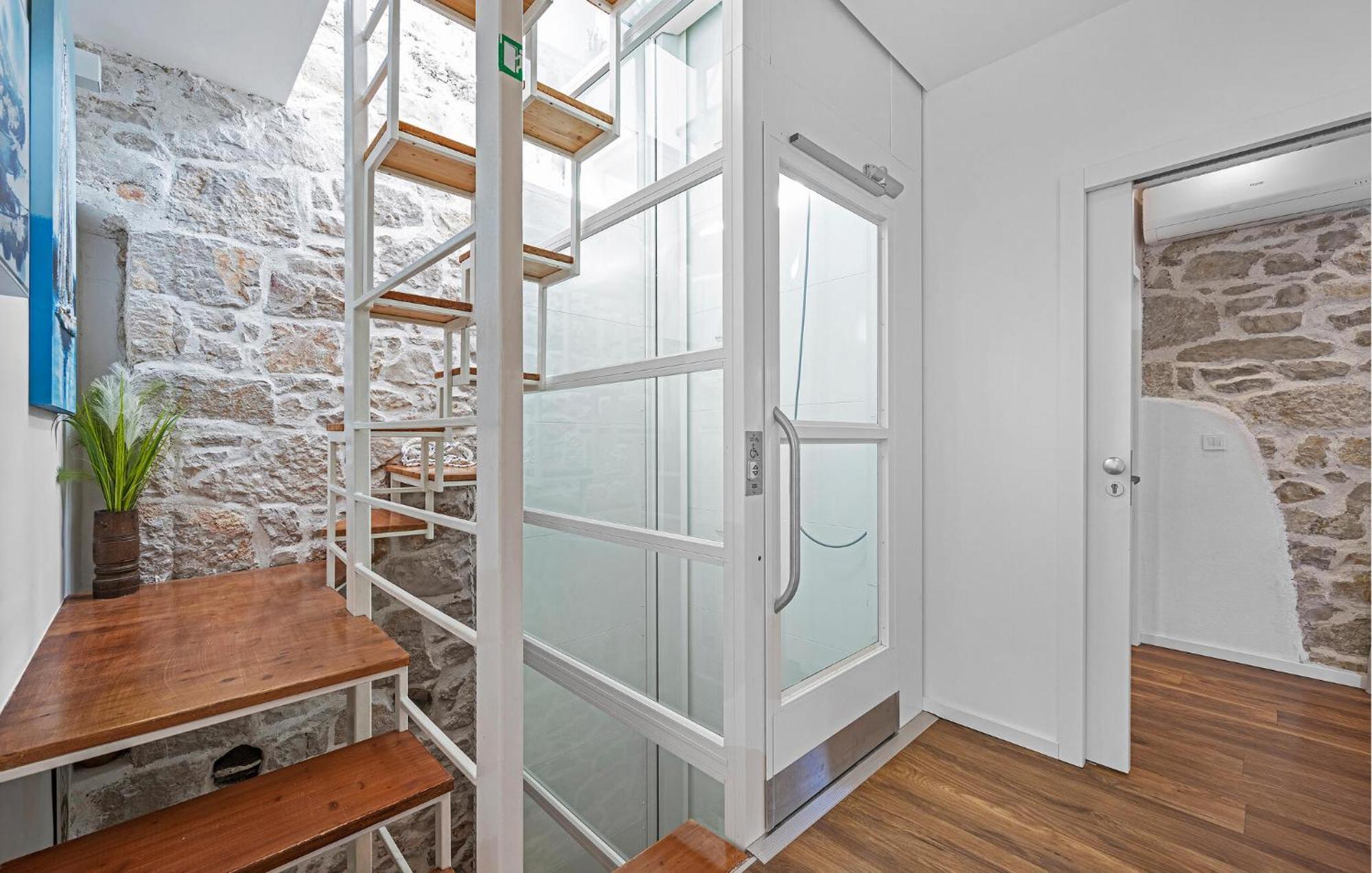 4 Bedroom Stunning Home In Муртер Экстерьер фото